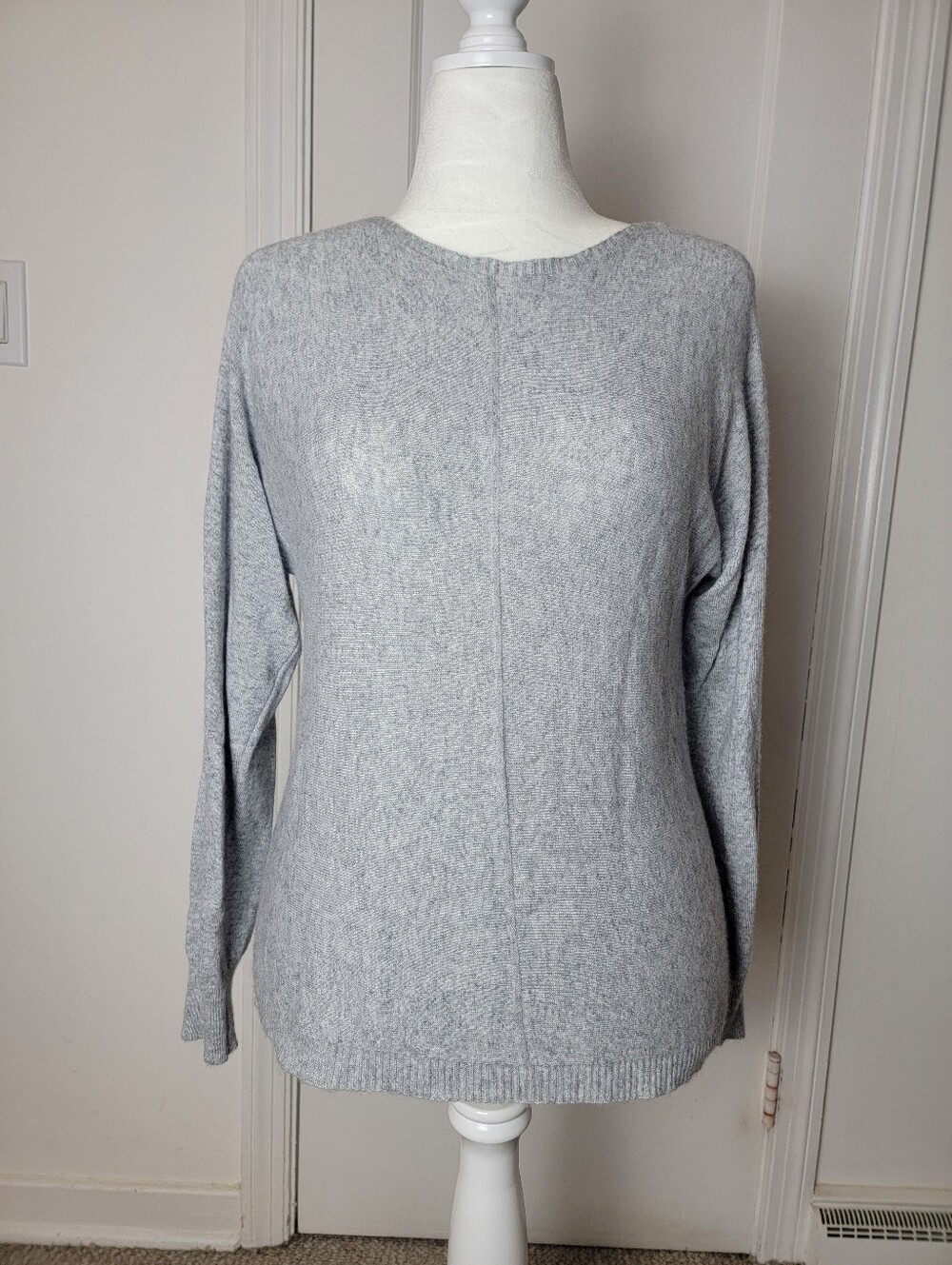 Bianco & Blu Italy Gray Luxe Knit Boat Neck Long Sleeve Sweater Sz L Lightweight